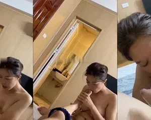 Chị máy bay tình cảm yêu chiều liếm từ chân đến đít