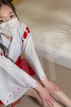 FC2-PPV-4717752_Tôi đã quay phim sex với một cô gái đền thờ